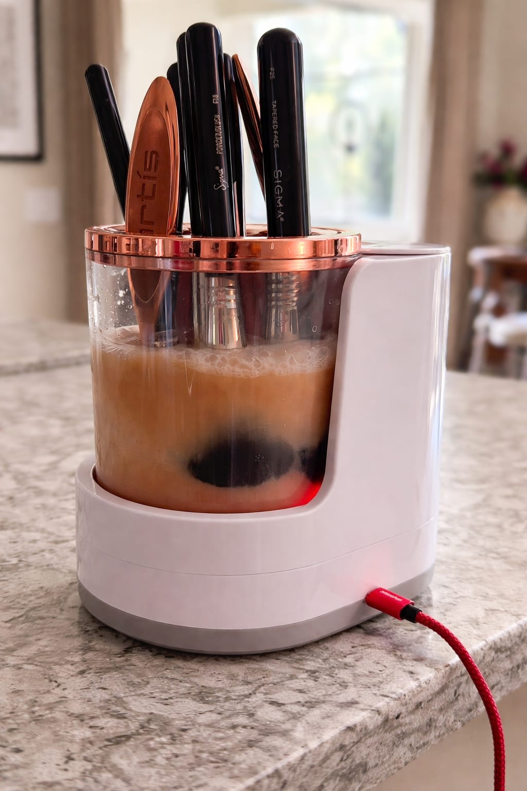 Electric makeup brush cleaner machine